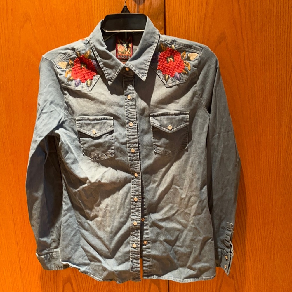 Denim embroidery Johnny Was Shirt